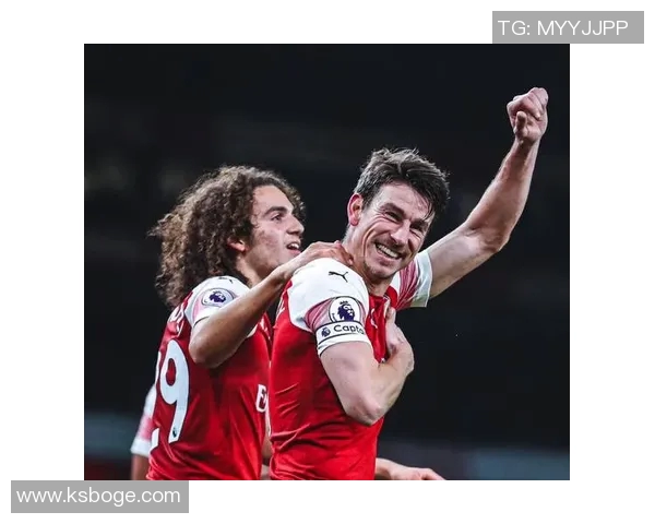 单人最强足球球星的传奇之路与足球历史上的卓越成就分析