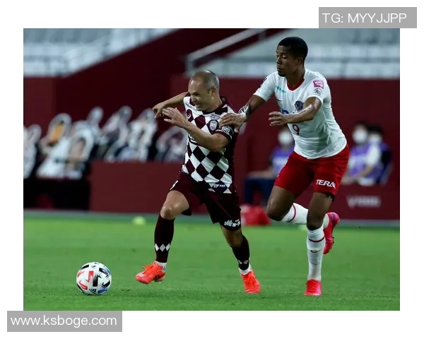 日本足球男星踢球风采展示与职业生涯回顾